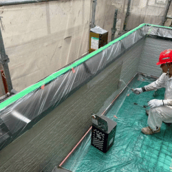 京都府宇治市 ベランダ内壁の外壁塗装 下塗り作業