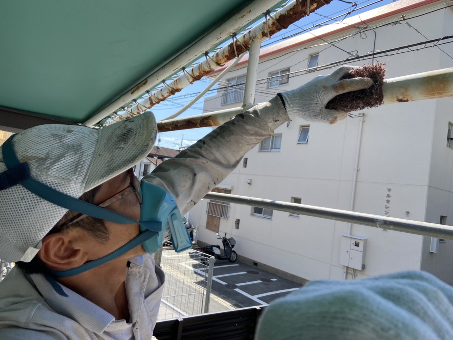 茨木・高槻の外壁塗装YJリフォーム鉄部塗装@茨木市駅前